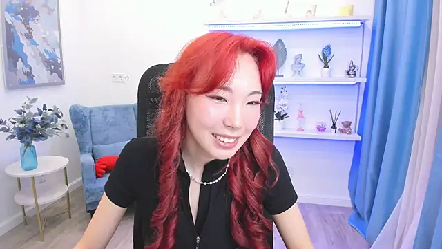AnnaReyla online show from 05/10/26, 07:08