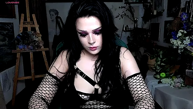 Rouz Farrel online show from 10/05/25, 12:47