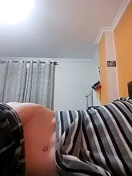 Snapshot of moutt99 chatting on 01/26/25, 05:45 moutt99 online show from 01/26/25, 05:45