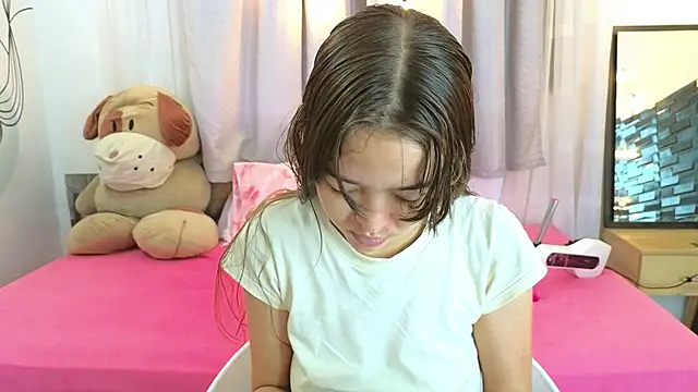 SERAFINA  online show from 11/27/25, 12:29