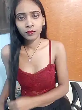 Snapshot of Divya-2007 chatting on 02/01/25, 04:44 Divya-2007 online show from 02/01/25, 04:44