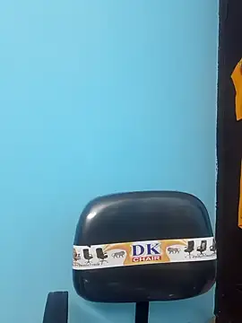 Snapshot of Divya-2007 chatting on 02/03/25, 04:10 Divya-2007 online show from 02/03/25, 04:10