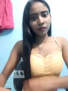 Snapshot of Divya-2007 chatting on 02/14/25, 05:14 Divya-2007 online show from 02/14/25, 05:14