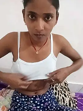 Snapshot of Divya-2007 chatting on 10/14/25, 12:28 Divya-2007 online show from 10/14/25, 12:28