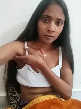 Snapshot of Divya-2007 chatting on 11/10/25, 07:07 Divya-2007 online show from 11/10/25, 07:07