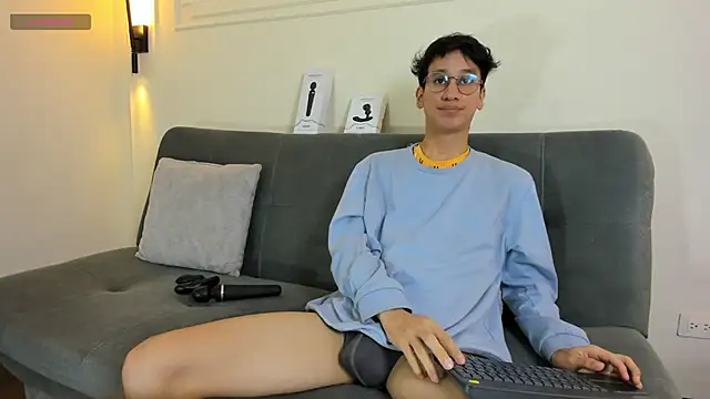 Cum hunters online show from 11/18/25, 03:23