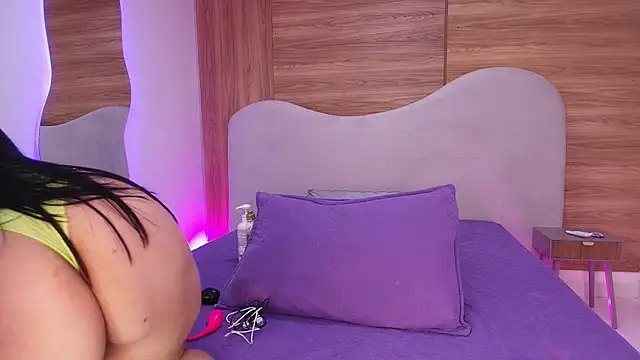 Auroraa miller online show from 03/20/26, 03:11