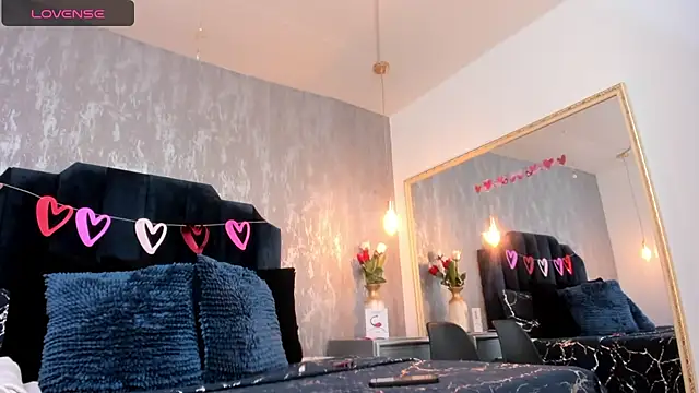 Isis ariany  online show from 03/14/25, 12:40