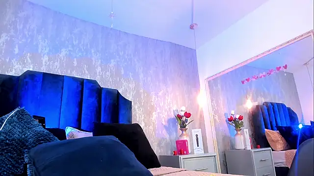 Isis ariany  online show from 10/28/25, 12:41