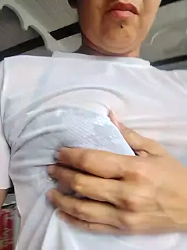 Snapshot of squirt-secret chatting on 02/01/25, 07:44 squirt-secret online show from 02/01/25, 07:44