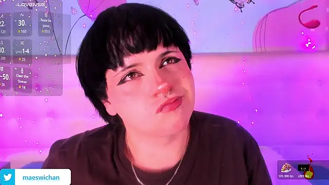 Snapshot of dalmonn_lennoxx chatting on 11/14/25, 12:15 dalmonn lennoxx online show from 11/14/25, 12:15