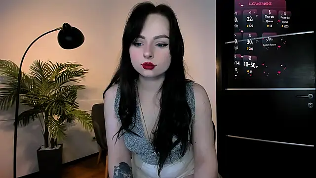 Noirael online show from 04/15/26, 03:30