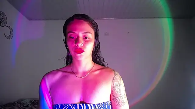 Snapshot of lana_roman chatting on 11/06/25, 10:32 lana roman online show from 11/06/25, 10:32