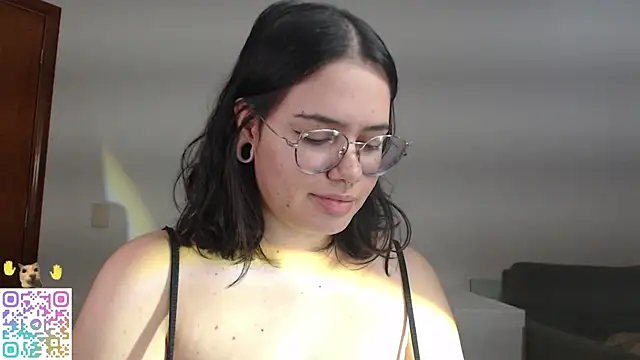 crystalll room online show from 07/01/26, 03:19