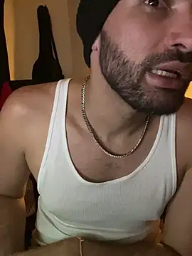 Snapshot of darkdesire_01 chatting on 02/02/25, 12:09 darkdesire 01 online show from 02/02/25, 12:09