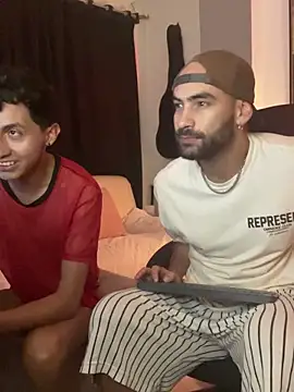 Snapshot of darkdesire_01 chatting on 03/07/25, 02:46 darkdesire 01 online show from 03/07/25, 02:46