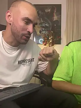 Snapshot of darkdesire_01 chatting on 03/15/25, 02:24 darkdesire 01 online show from 03/15/25, 02:24