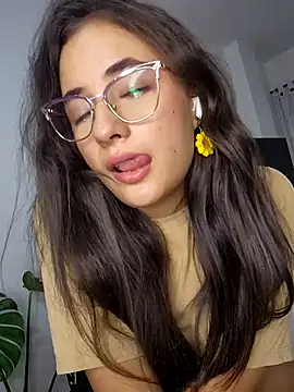 baaby-miiaa online show from 01/25/25, 02:58