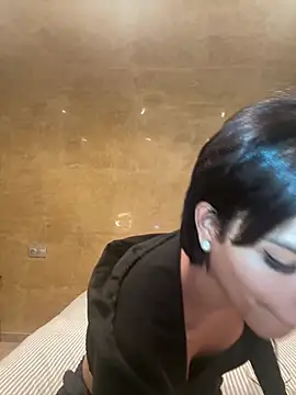 Rosariolovex online show from 02/05/25, 07:07