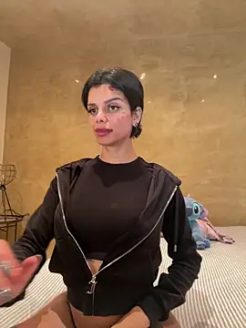 Rosariolovex online show from 02/07/25, 07:06