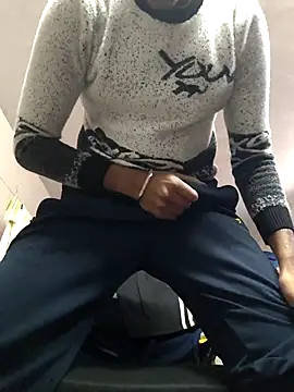 Snapshot of xx54362 chatting on 12/18/25, 10:32 xx54362 online show from 12/18/25, 10:32