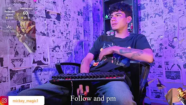 Snapshot of Mickey_Magic chatting on 02/14/26, 05:04 Mickey Magic online show from 02/14/26, 05:04