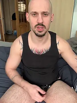 Snapshot of AssHunter4k chatting on 02/07/26, 09:13 AssHunter4k online show from 02/07/26, 09:13