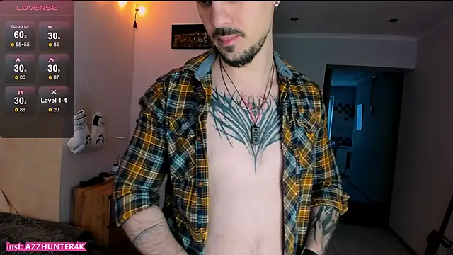 Snapshot of AssHunter4k chatting on 02/17/26, 06:32 AssHunter4k online show from 02/17/26, 06:32