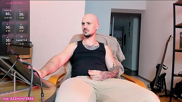 Snapshot of AssHunter4k chatting on 02/17/26, 06:36 AssHunter4k online show from 02/17/26, 06:36