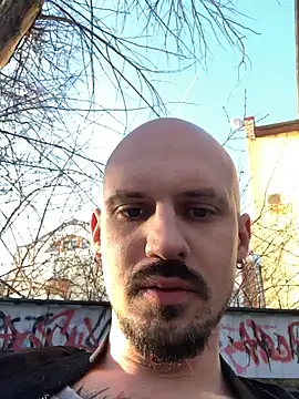 Snapshot of AssHunter4k chatting on 04/01/26, 03:42 AssHunter4k online show from 04/01/26, 03:42