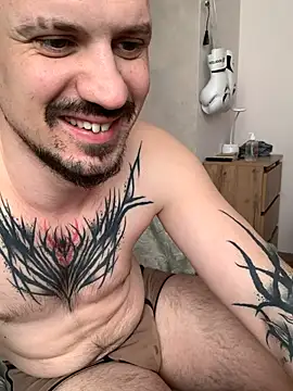 Snapshot of AssHunter4k chatting on 04/02/26, 07:06 AssHunter4k online show from 04/02/26, 07:06