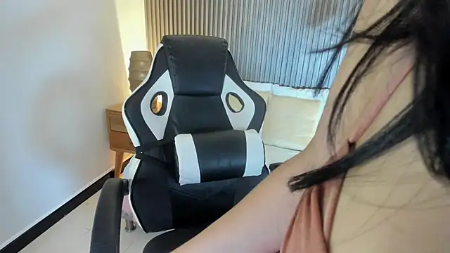 adarna13  online show from 11/14/25, 07:23