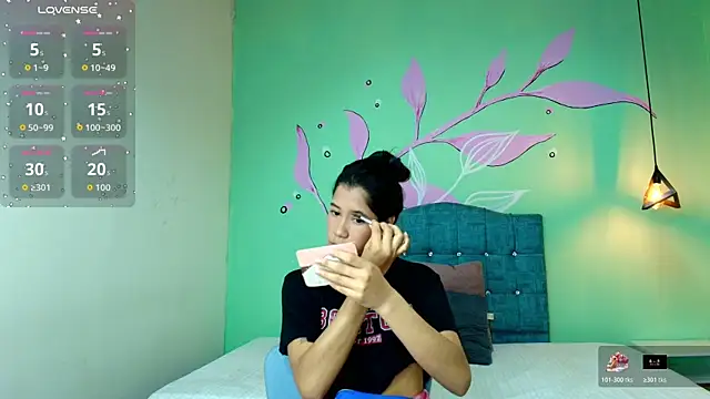 Connie Bell online show from 10/17/25, 08:55