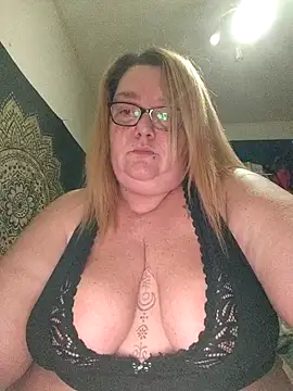 diosacurvy1984 online show from 02/06/26, 11:41