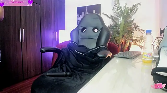 VioletParkker online show from 02/06/25, 05:40