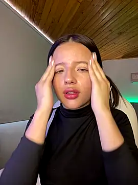 Sofia18 pinkk online show from 12/04/25, 08:39