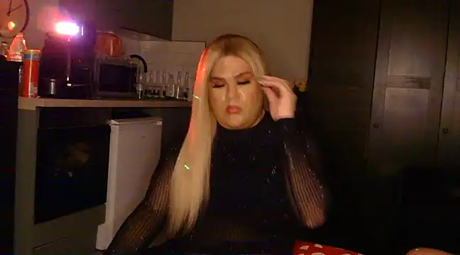 Snapshot of _Talitakim chatting on 02/07/25, 12:20 Talitakim online show from 02/07/25, 12:20