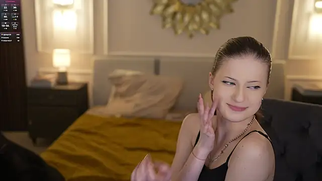 Snapshot of Roxi_Twix chatting on 02/26/25, 03:41 Roxi Twix online show from 02/26/25, 03:41