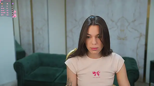 Snapshot of Roxi_Twix chatting on 03/12/25, 07:35 Roxi Twix online show from 03/12/25, 07:35