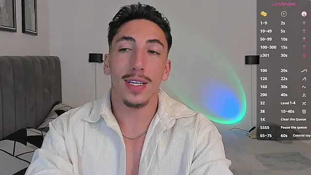 Snapshot of dylanspencer28 chatting on 02/08/25, 08:42 dylanspencer28 online show from 02/08/25, 08:42