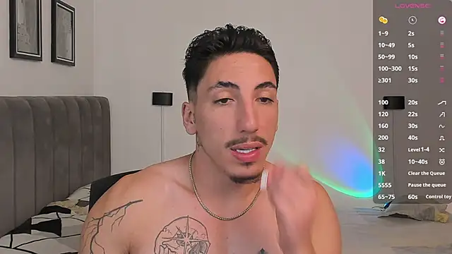 Snapshot of dylanspencer28 chatting on 02/11/25, 09:46 dylanspencer28 online show from 02/11/25, 09:46