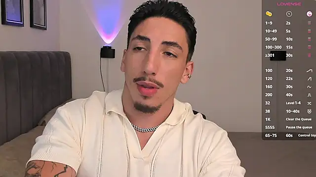 Snapshot of dylanspencer28 chatting on 02/20/25, 07:08 dylanspencer28 online show from 02/20/25, 07:08