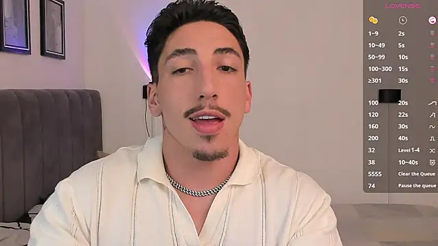 Snapshot of dylanspencer28 chatting on 02/22/25, 07:03 dylanspencer28 online show from 02/22/25, 07:03