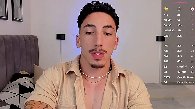 Snapshot of dylanspencer28 chatting on 02/23/25, 07:07 dylanspencer28 online show from 02/23/25, 07:07