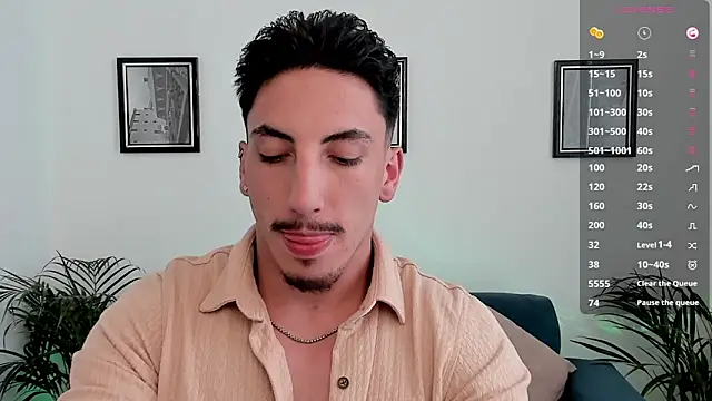 Snapshot of dylanspencer28 chatting on 03/12/25, 09:03 dylanspencer28 online show from 03/12/25, 09:03