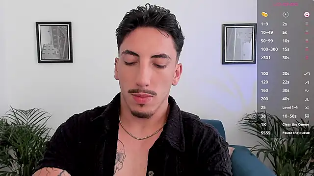 Snapshot of dylanspencer28 chatting on 03/13/25, 09:16 dylanspencer28 online show from 03/13/25, 09:16