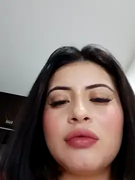 isabella1616 online show from 02/15/25, 08:44