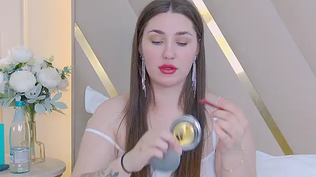 KiraBarlows online show from 09/10/25, 08:42