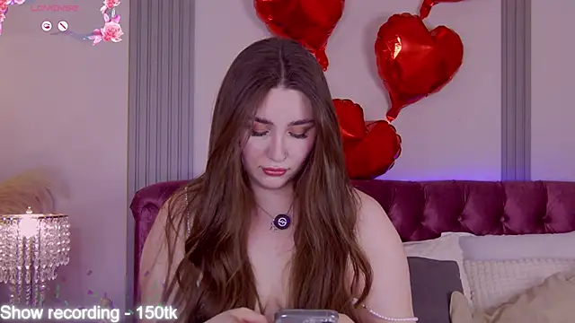 KiraBarlows online show from 04/08/26, 08:20