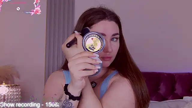 KiraBarlows online show from 04/15/26, 07:21